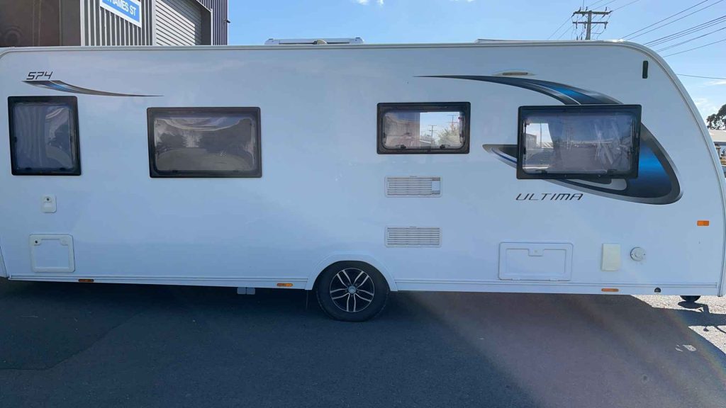 Lunar 4 offside e1717437190569